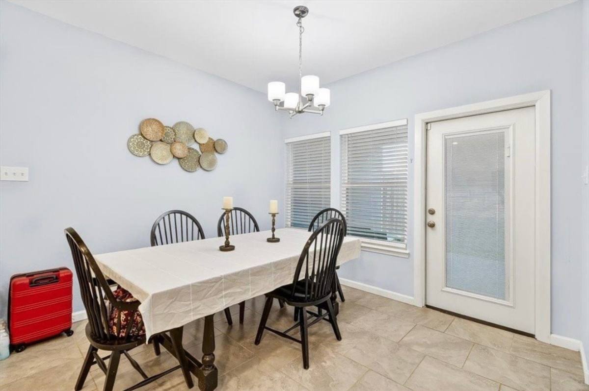 Apartment for rent at 6402 Williams Dr #A, Corpus Christi, TX 78412
