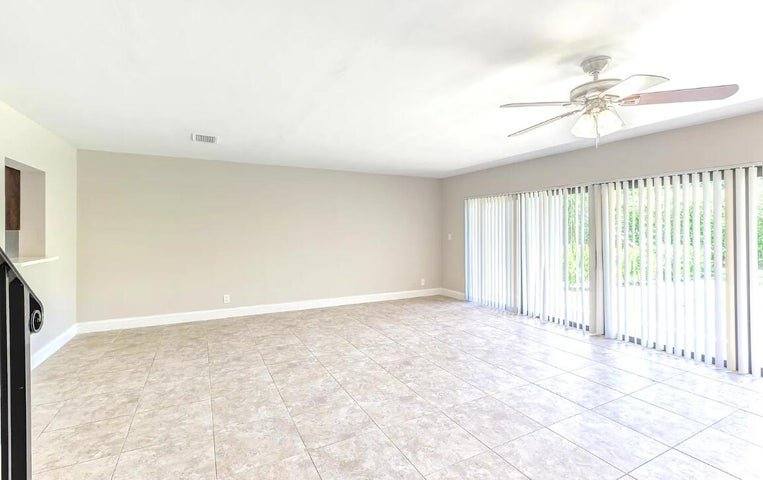 Townhouse for rent at 663 Dover St #10, Boca Raton, FL 33487