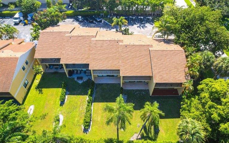 Townhouse for rent at 663 Dover St #10, Boca Raton, FL 33487