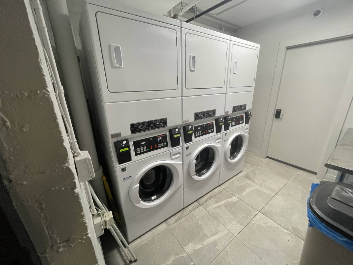 Apartment for rent at 6040 N Sheridan Rd #104, Chicago, IL 60660