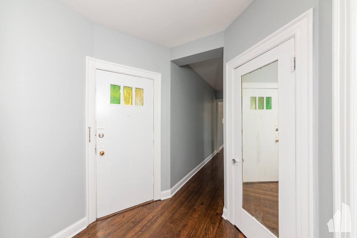 Apartment for rent at 312 Lee St #1, Evanston, IL 60202
