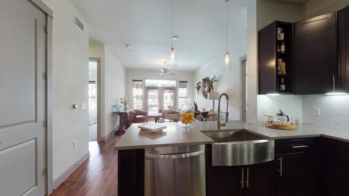 Apartment for rent at 5151 Hidalgo St, Houston, TX 77056