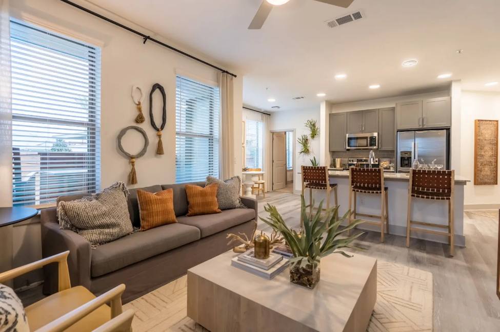 Apartment for rent at 6810 N Fry Rd, Katy, TX 77449