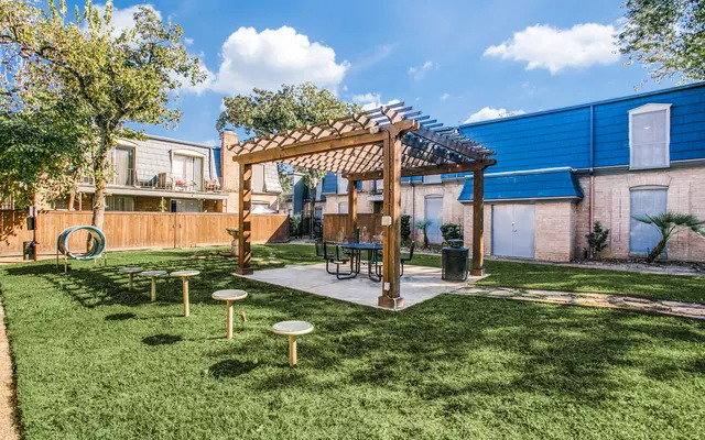 Apartment for rent at 5331 Beverly Hill St, Houston, TX 77056