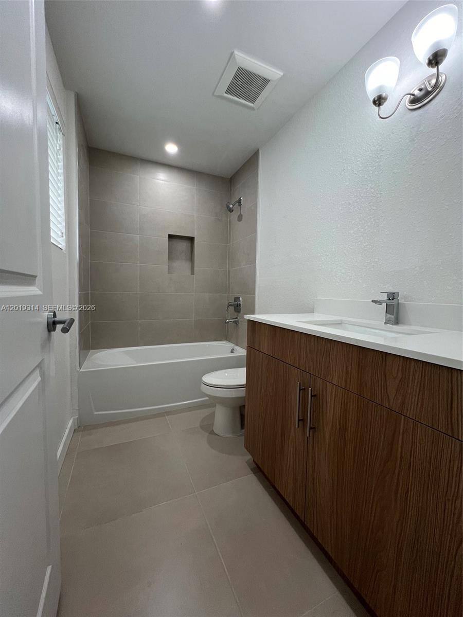 Townhouse for rent at 199 Redland Rd #B5, Homestead, FL 33034