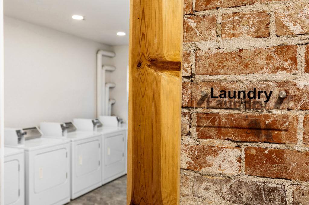 Apartment for rent at 512 2nd Ave N, Great Falls, MT 59401