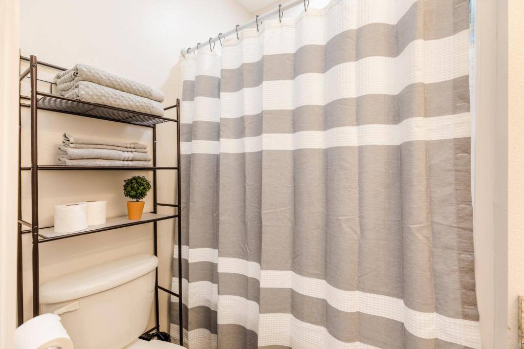 Apartment for rent at 512 2nd Ave N, Great Falls, MT 59401