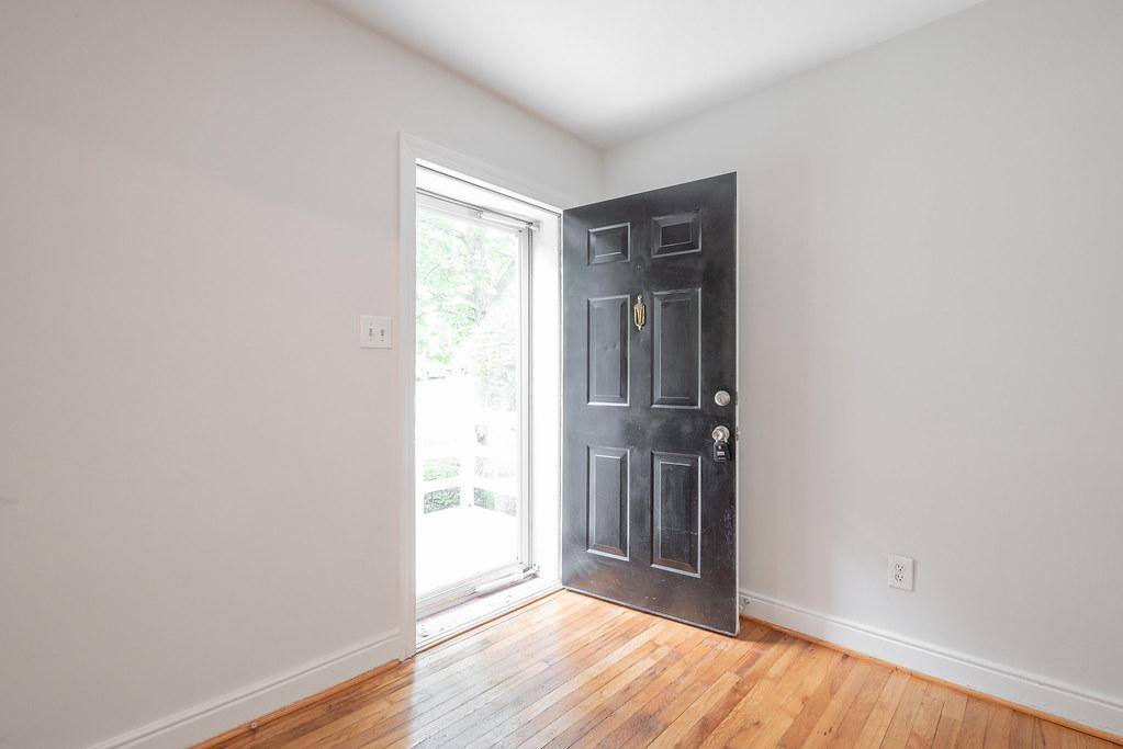 House for rent at 6408 W Grace St, Richmond, VA 23226