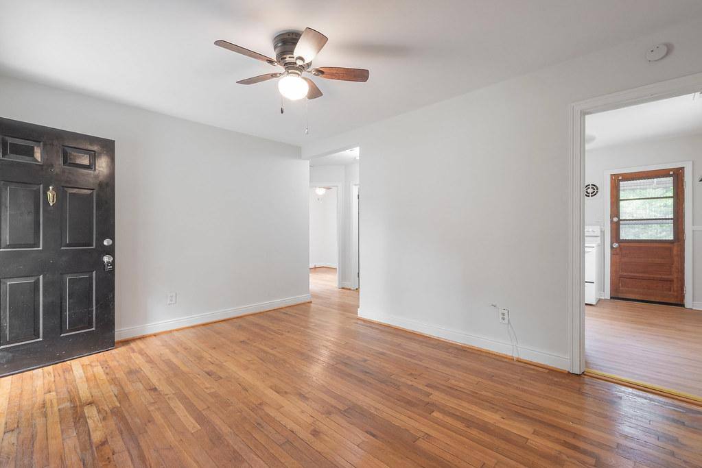House for rent at 6408 W Grace St, Richmond, VA 23226