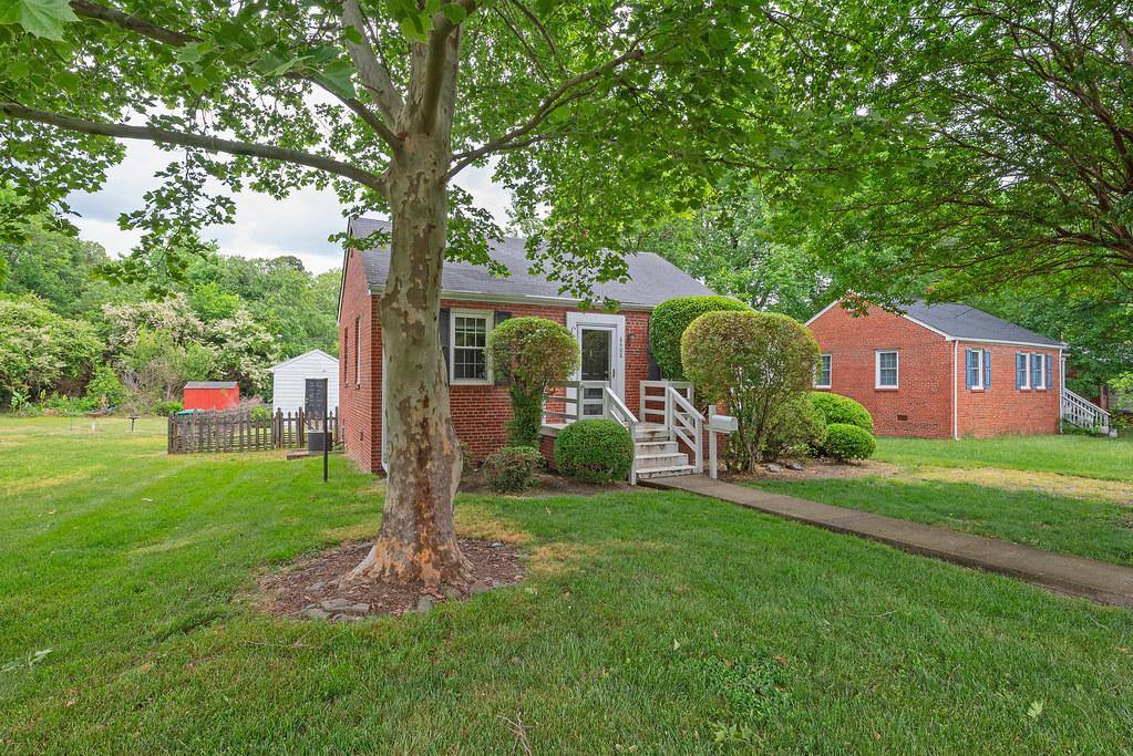 House for rent at 6408 W Grace St, Richmond, VA 23226