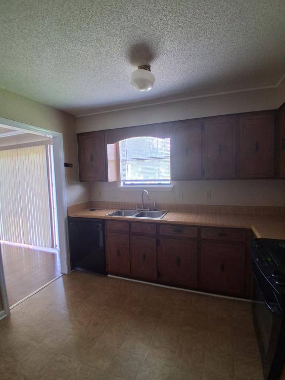 House for rent at 3999 Pleasant Home Rd, Augusta, GA 30907