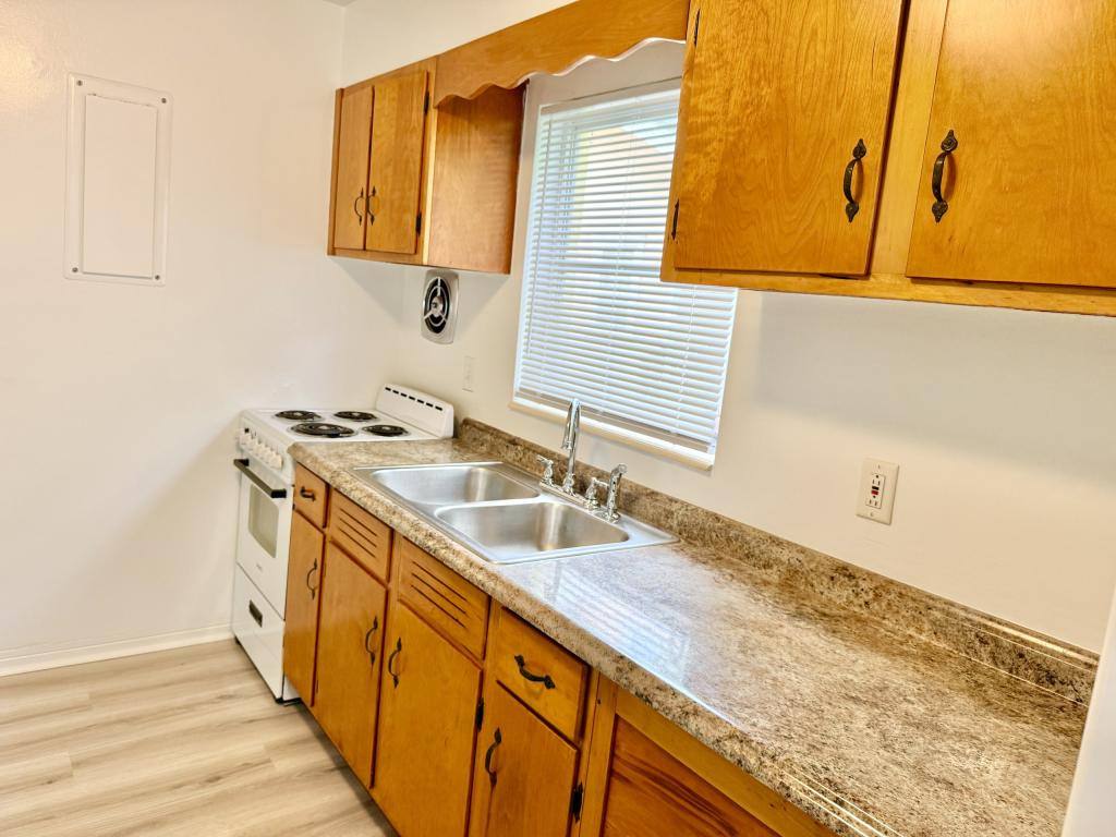 Apartment for rent at 1135 Highland St N, Saint Petersburg, FL 33701