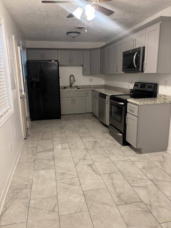 House for rent at 6050 Ellington Cove, Milan, TN 38358
