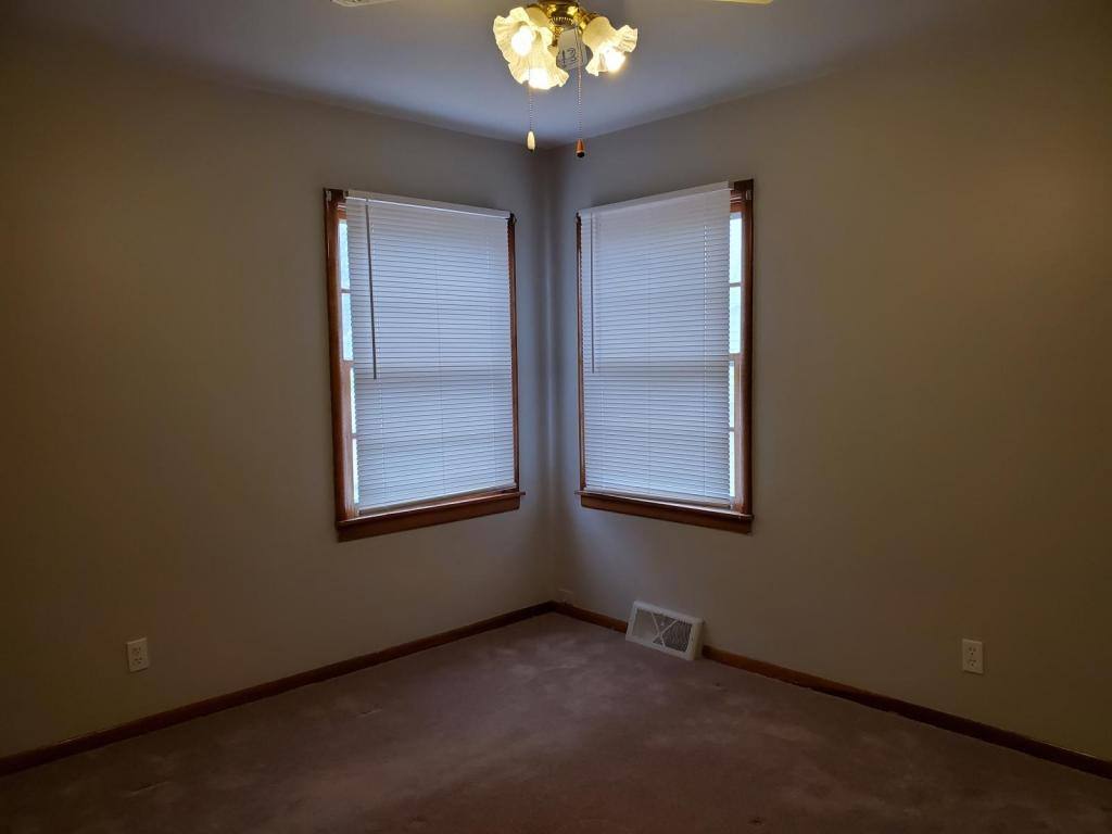 House for rent at 1008 W 5th, Ottawa, KS 66067