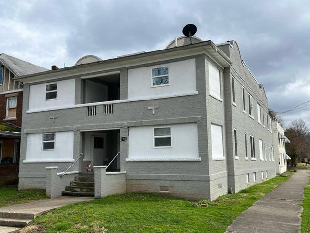 Apartment for rent at 1201 Charleston Ave #3, Huntington, WV 25701