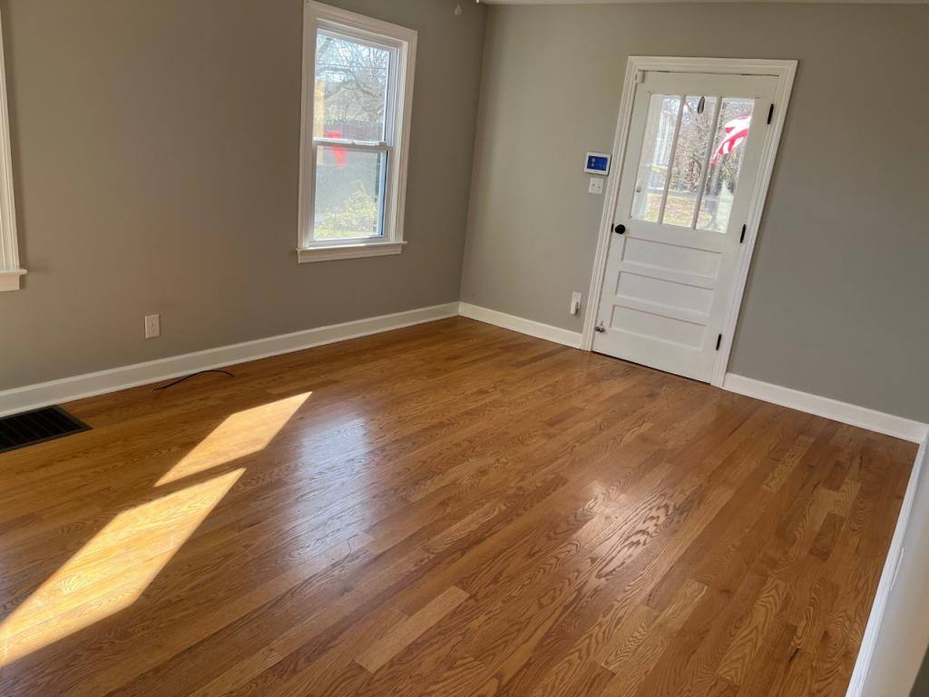 House for rent at 930 N Main St, Elizabethtown, KY 42701