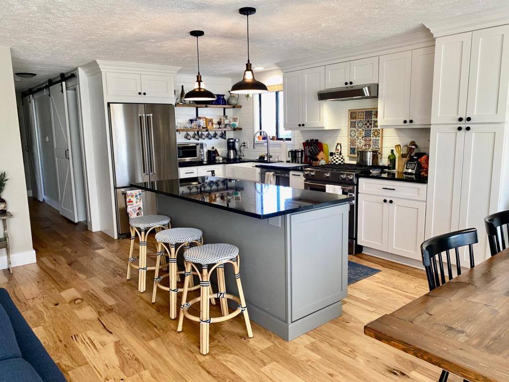 House for rent at 1049 Ponderosa Circle, Longmont, CO 80504