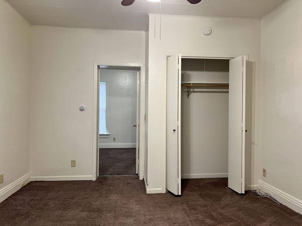 Apartment for rent at 108 Park Ave, Muscatine, IA 52761