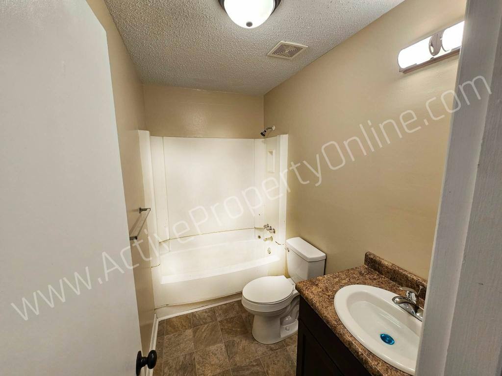 Apartment for rent at 130 Calloway Dr #D, Macon, GA 31204