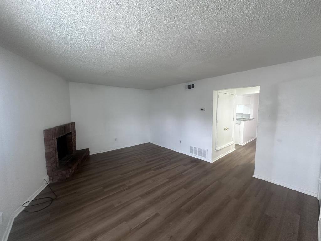 House for rent at 514 E Norwood Circle, Arlington, TX 76013