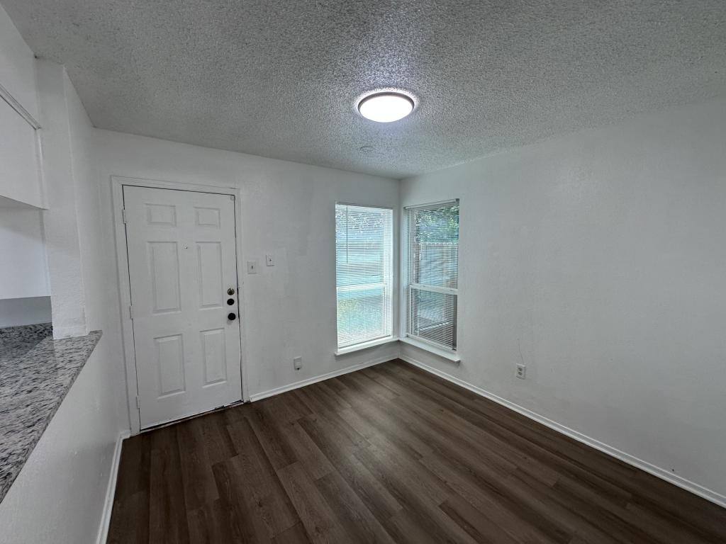 House for rent at 514 E Norwood Circle, Arlington, TX 76013
