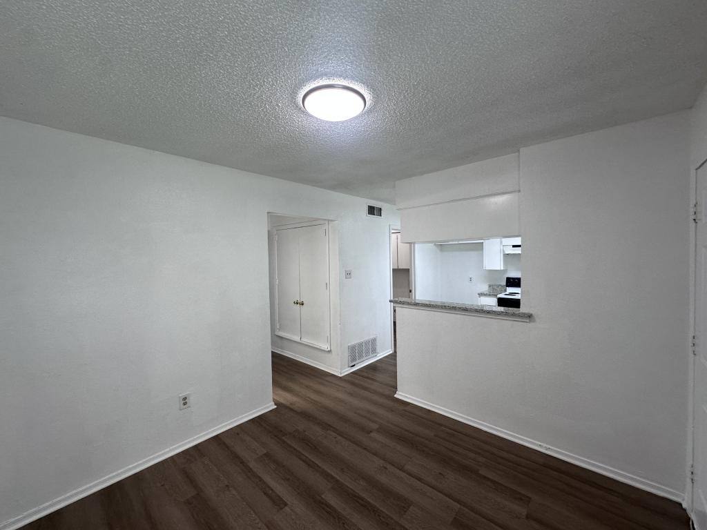 House for rent at 514 E Norwood Circle, Arlington, TX 76013