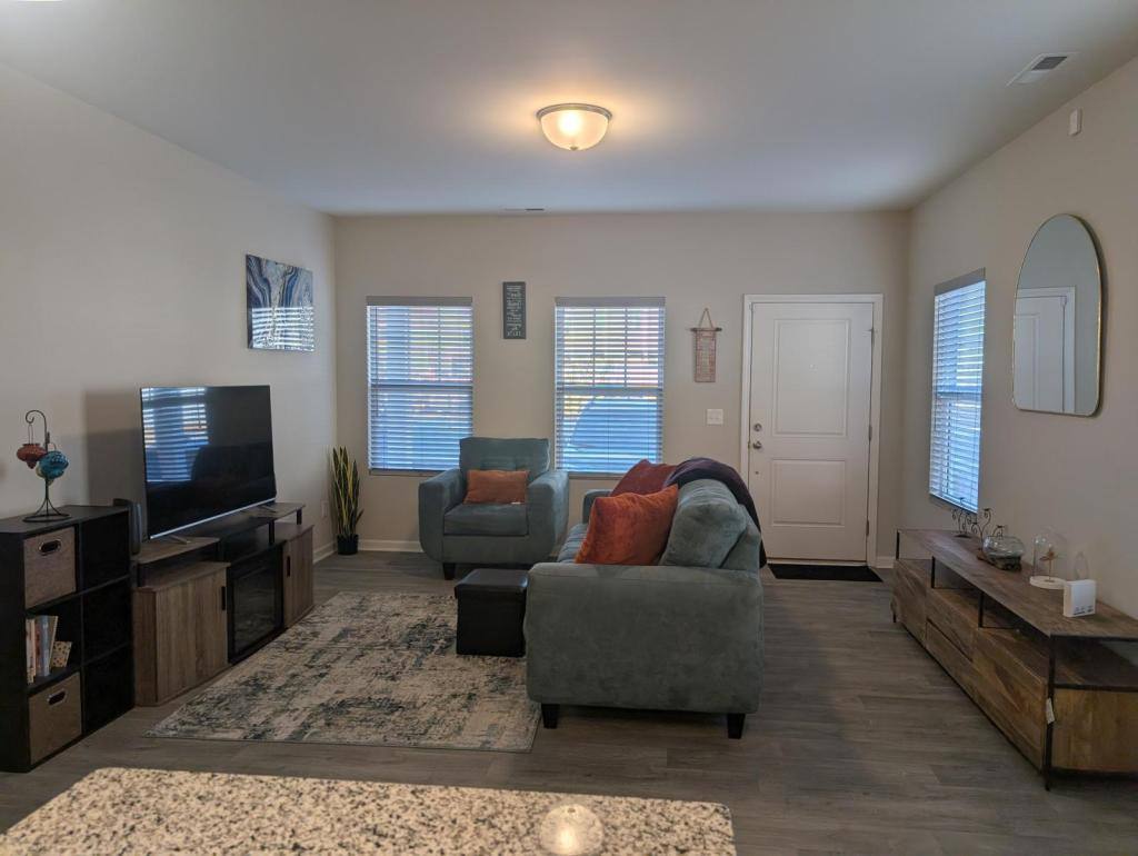 Townhouse for rent at 13951 Clayborn St, Midland, NC 28107