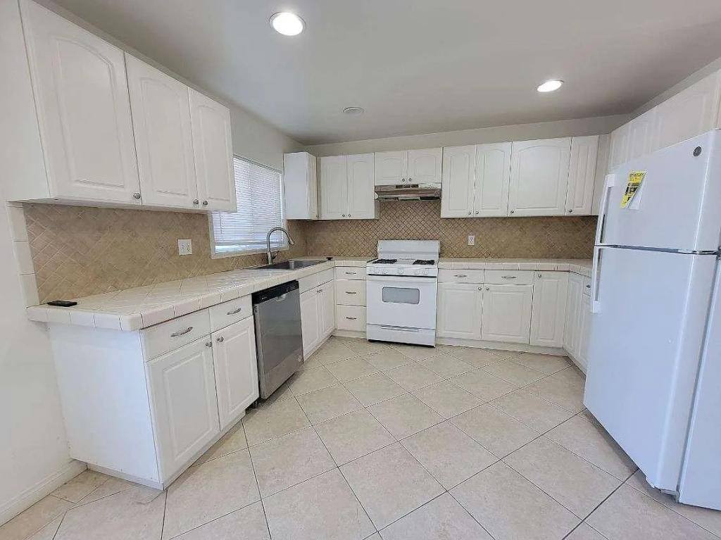 House for rent at 210 Goetting Way, Vista, CA 92083