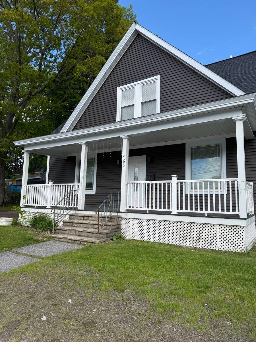 Apartment for rent at 163 E Ave #2, Lewiston, ME 04240