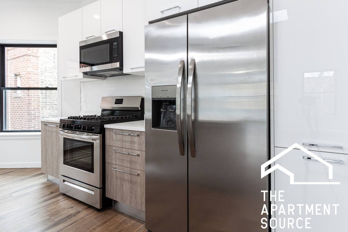 Apartment for rent at 1428 W Jonquil Terrace #2, Chicago, IL 60626