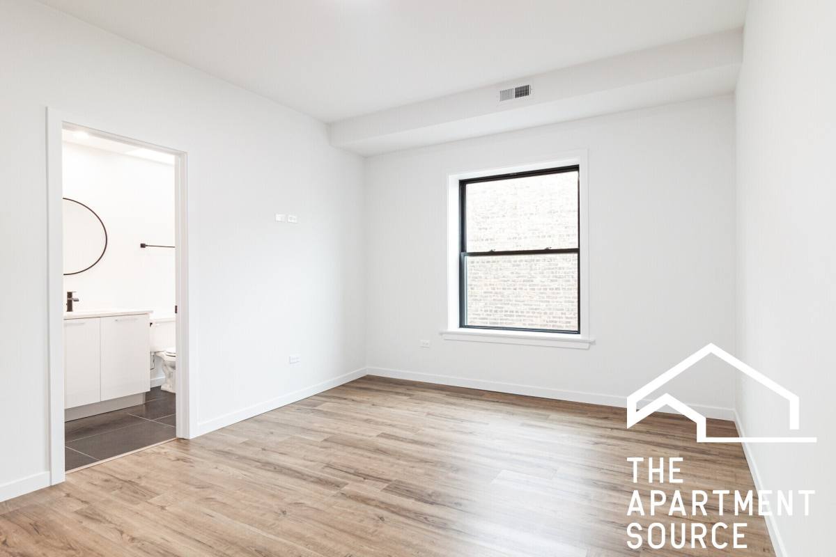 Apartment for rent at 1428 W Jonquil Terrace #2, Chicago, IL 60626