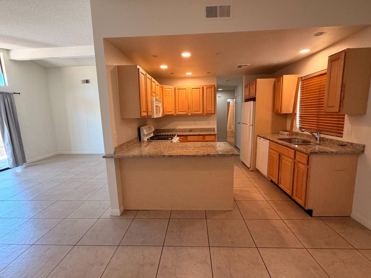 Condo for rent at 74-118 Catalina Way, Palm Desert, CA 92260