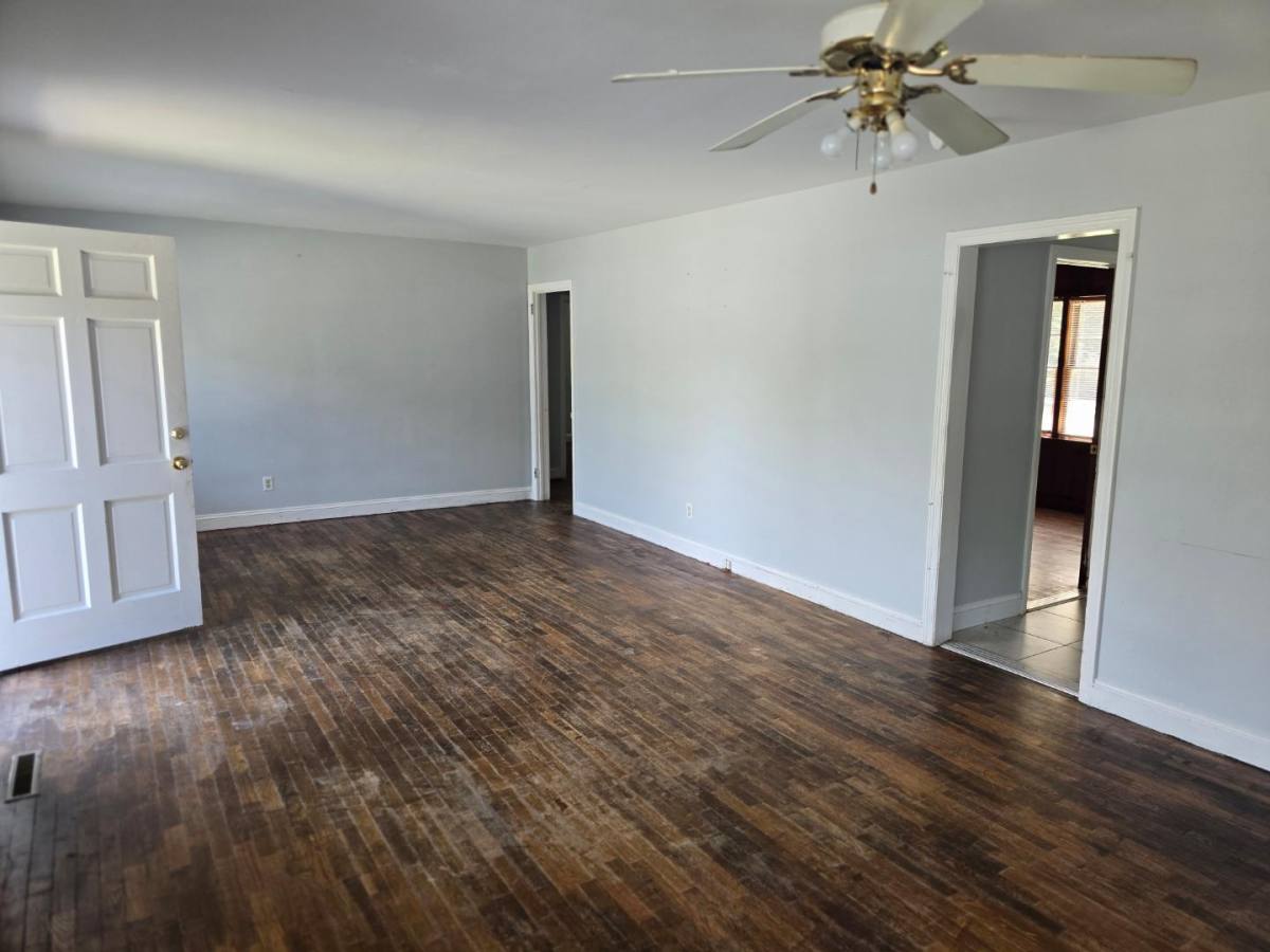 House for rent at 821 Sandalwood Dr, Fayetteville, NC 28304