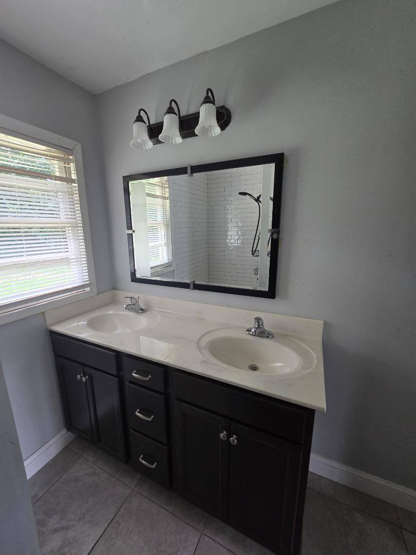 House for rent at 821 Sandalwood Dr, Fayetteville, NC 28304