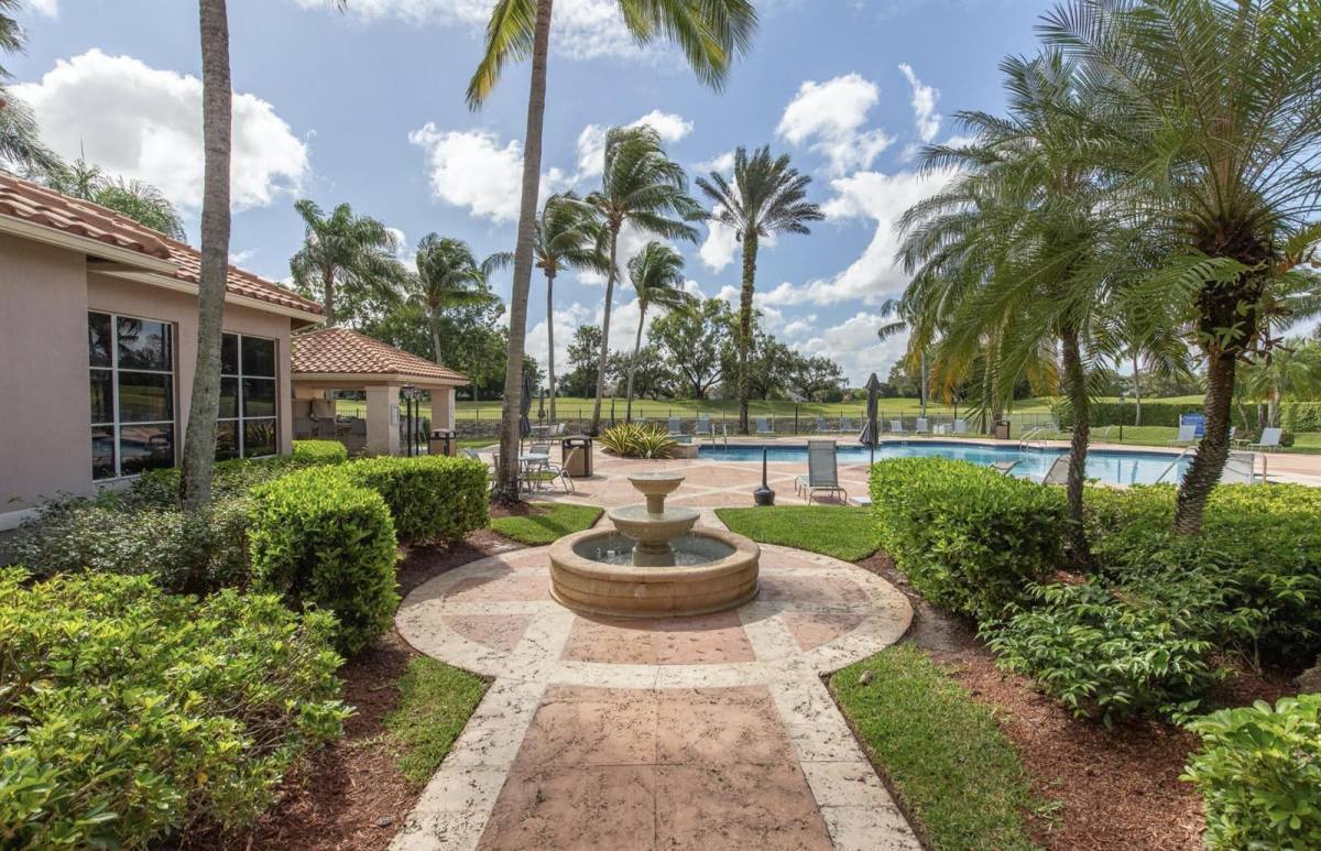 Condo for rent at 11790 St Andrews Place #305, Wellington, FL 33414