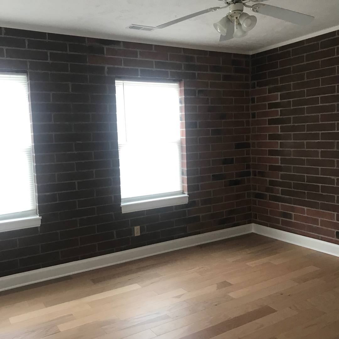 Apartment for rent at 927 Main St #2, Grafton, OH 44044