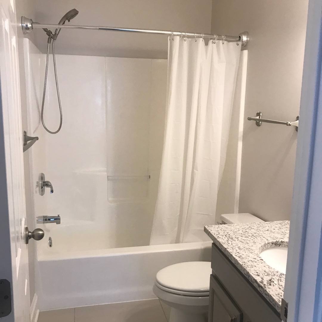 Apartment for rent at 927 Main St #2, Grafton, OH 44044