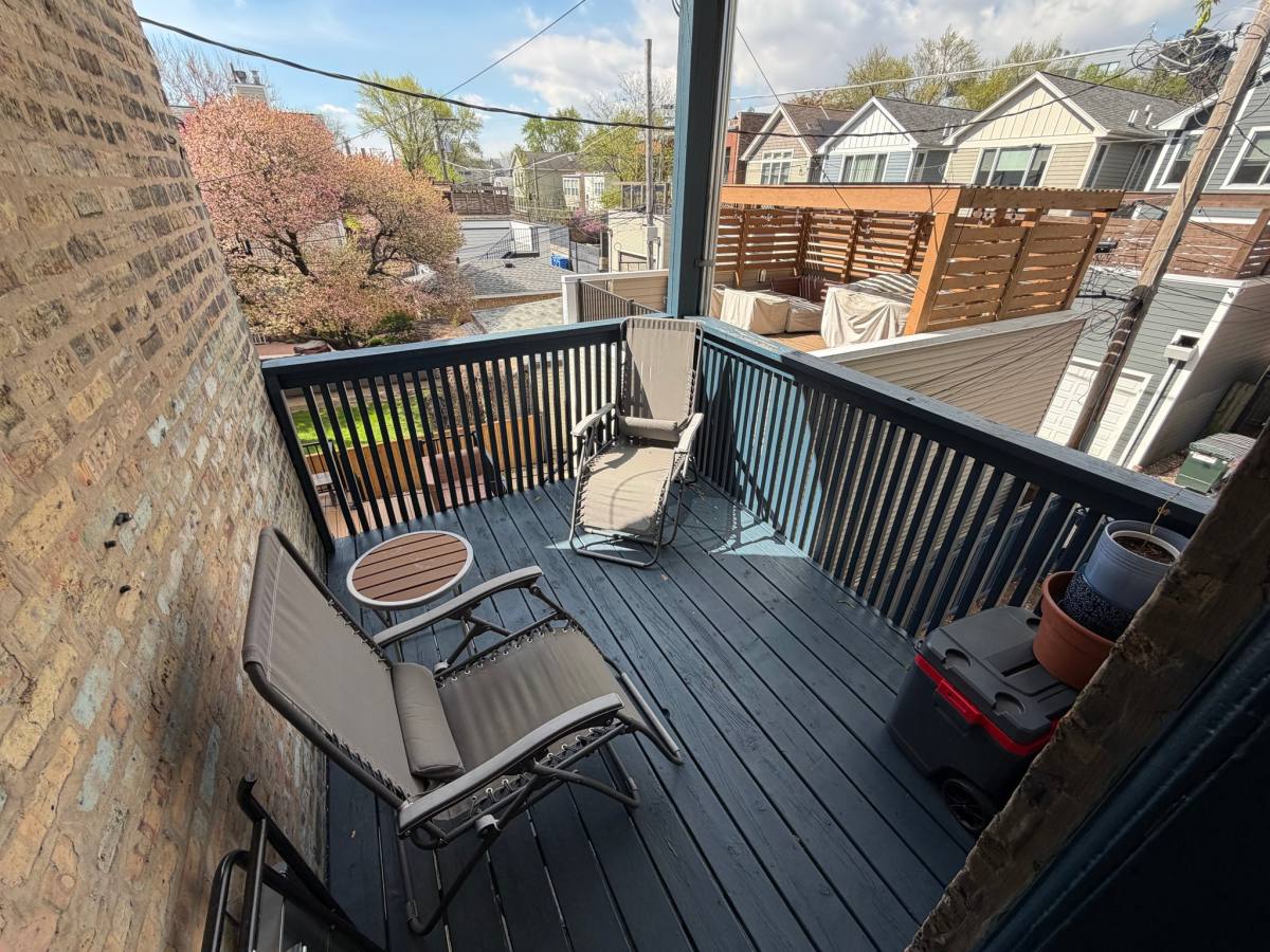 Apartment for rent at 1741 W Byron #2, Chicago, IL 60613