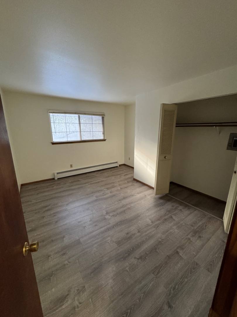 Apartment for rent at 213 Williamsburg Dr #7, Mequon, WI 53092