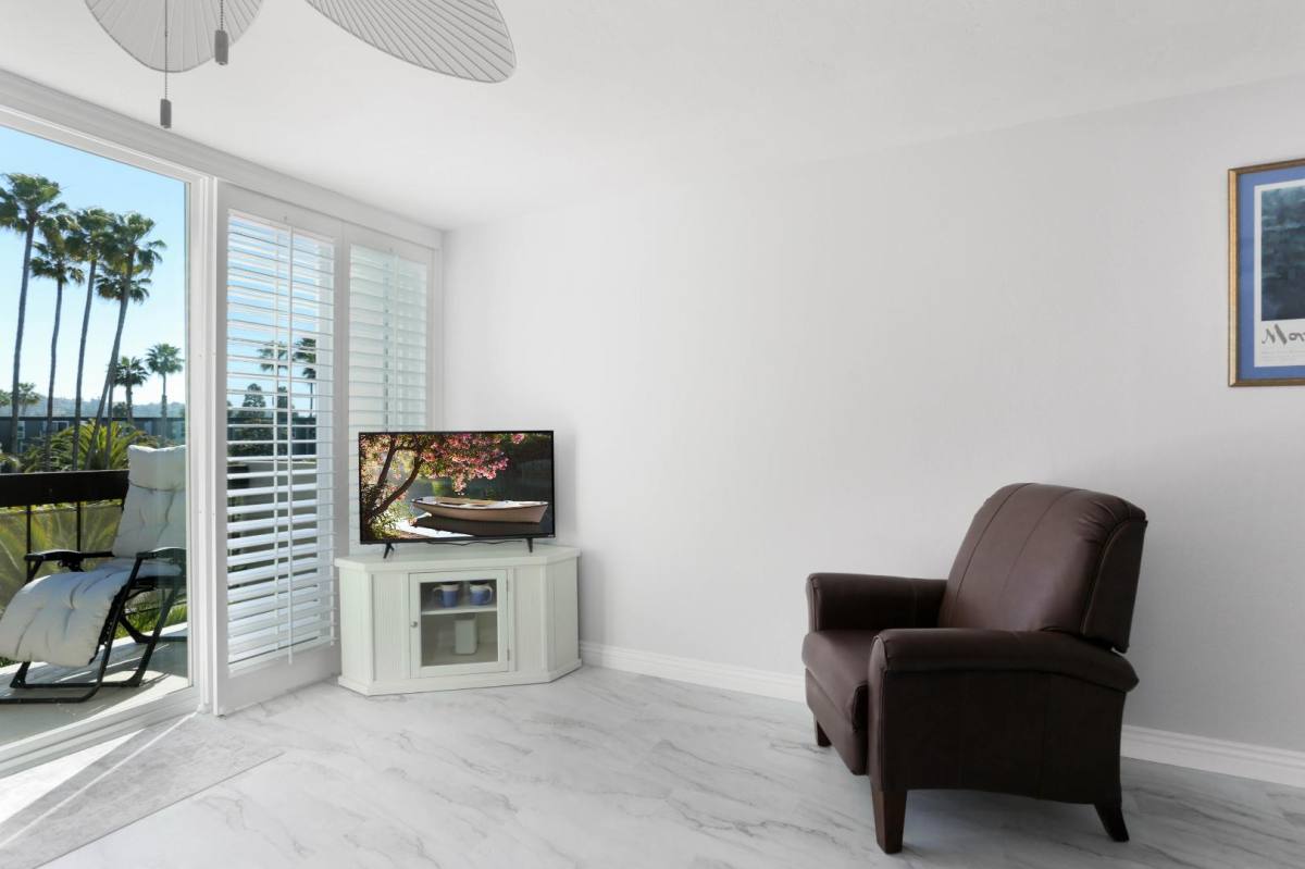 Condo for rent at 3050 Rue Dorleans #RUE, San Diego, CA 92110