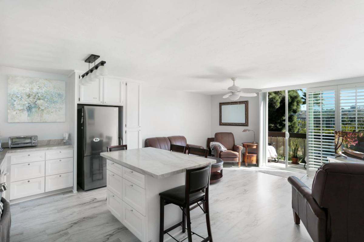 Condo for rent at 3050 Rue Dorleans #RUE, San Diego, CA 92110