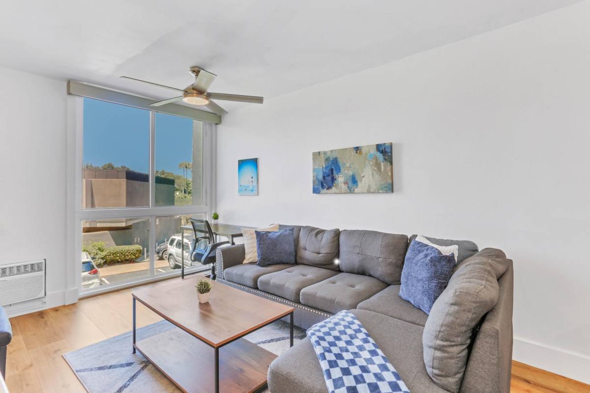 Condo for rent at 3050 Rue Dorleans #RUE, San Diego, CA 92110