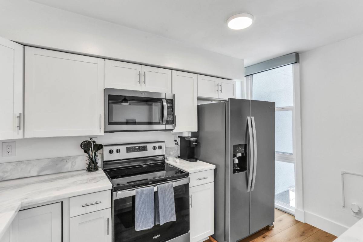 Condo for rent at 3050 Rue Dorleans #RUE, San Diego, CA 92110