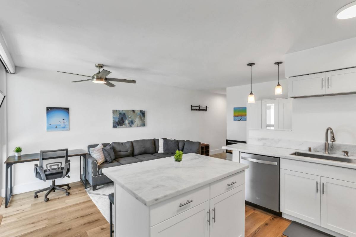 Condo for rent at 3050 Rue Dorleans #RUE, San Diego, CA 92110