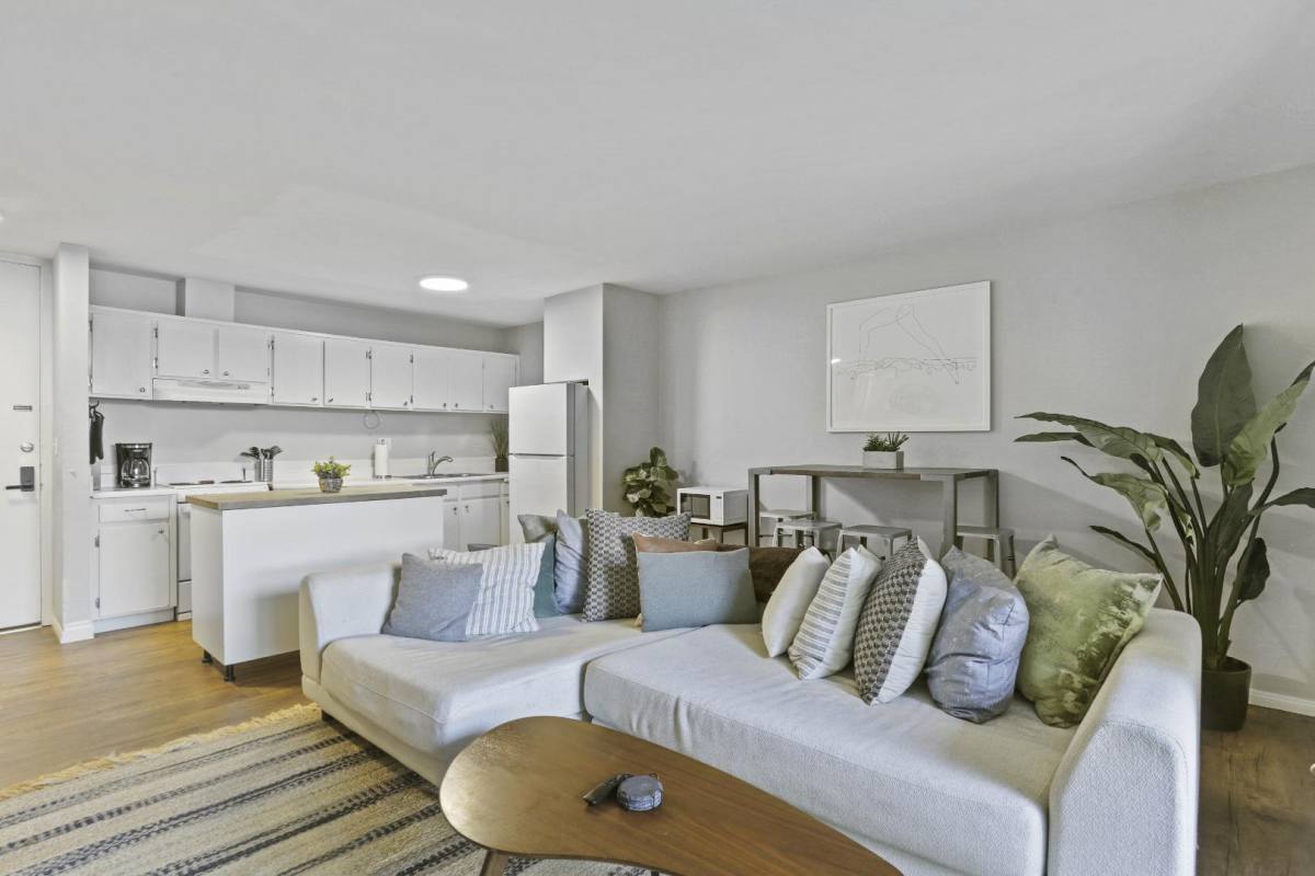 Apartment for rent at 3050 Rue Dorleans #RUE, San Diego, CA 92110