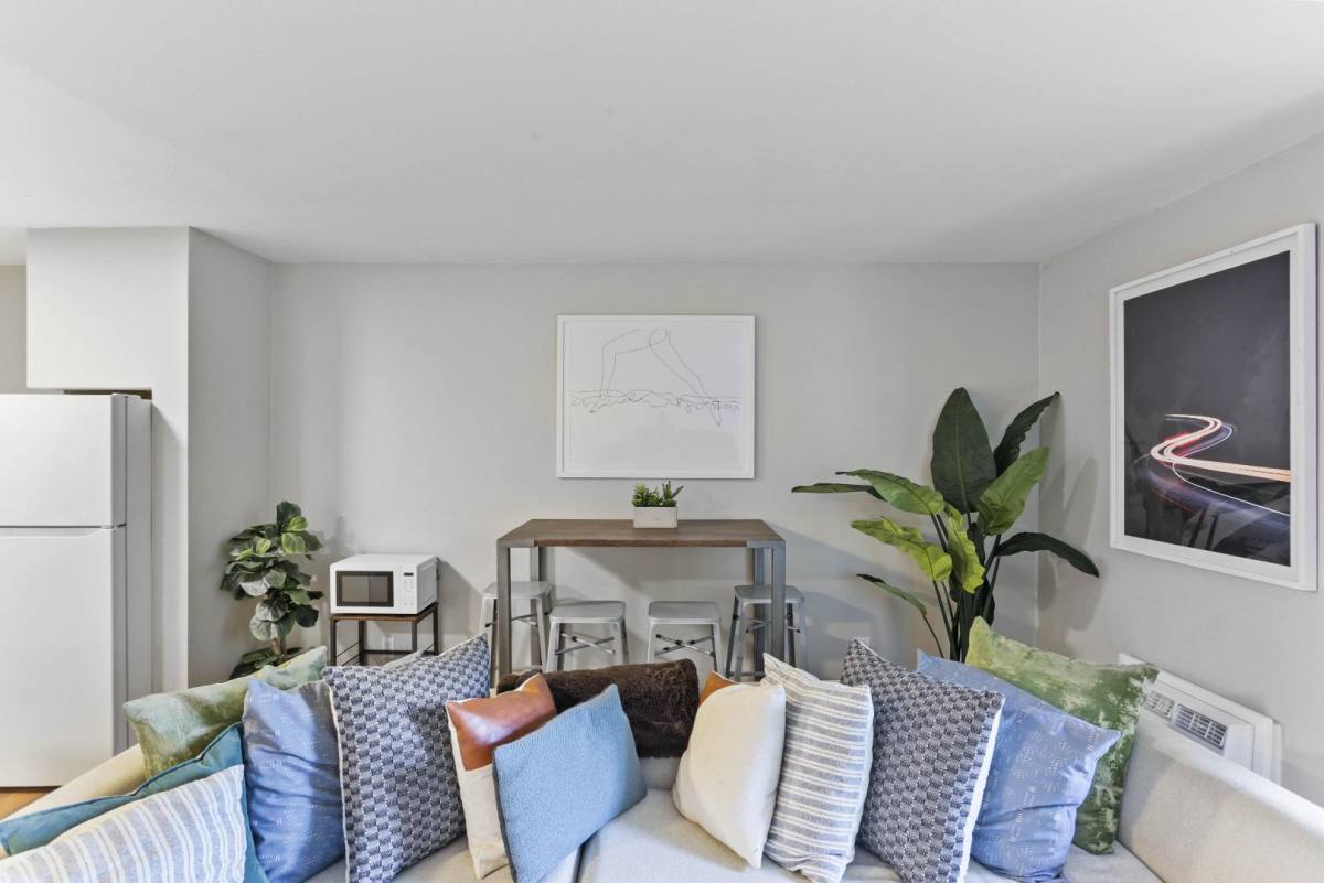 Apartment for rent at 3050 Rue Dorleans #RUE, San Diego, CA 92110