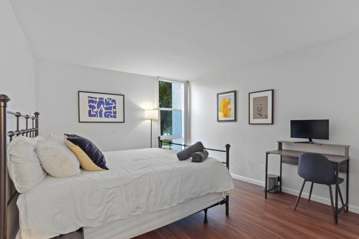 Apartment for rent at 3050 Rue Dorleans #RUE, San Diego, CA 92110