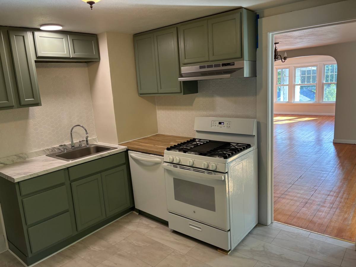 Apartment for rent at 405 Willis Ave #RED'S, Syracuse, NY 13204