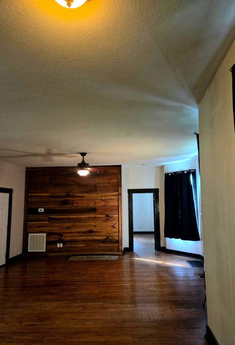 Apartment for rent at 1422 Coker Ave #2, Knoxville, TN 37917