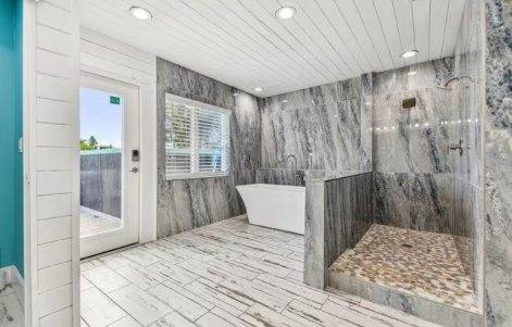 House for rent at 17727 Long Point Dr, Saint Petersburg, FL 33708